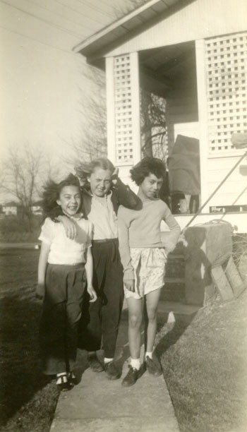Susie, Clara Kelgus and Shirley Banghart