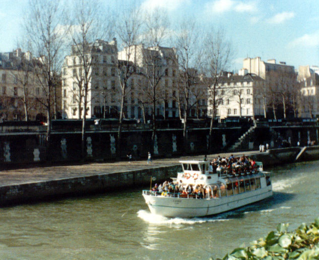 The Bateau Mouche